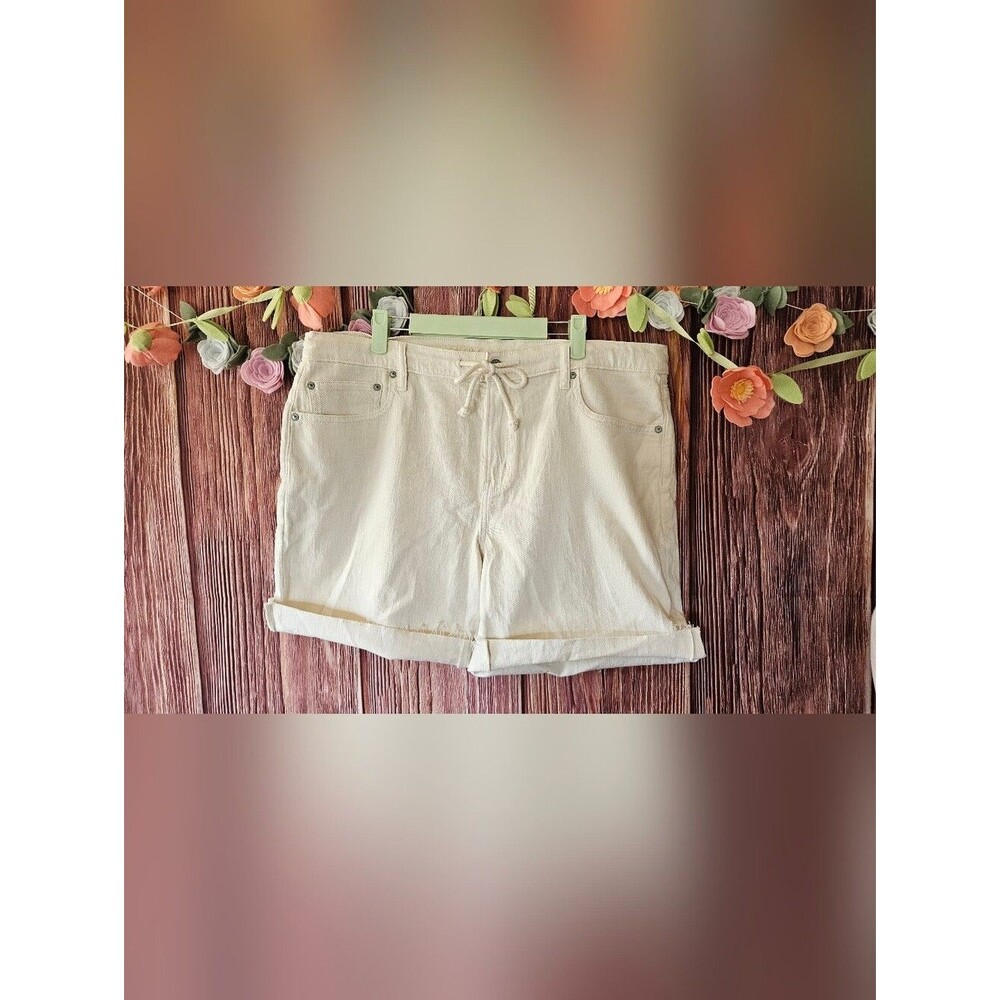 American Eagle Low Rise Baggy Fit Shorts Size 16